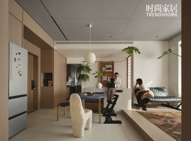 ²全屋打通采光翻倍不要太舒服～J9国际网站南京夫妻俩的93m(图2)