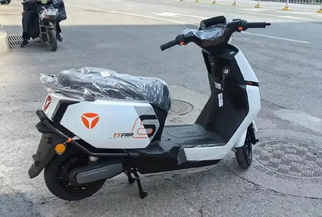 车都是质量过硬的大品牌最远跑200公里J9国际网站2024年跑得远的5款电动(图6)