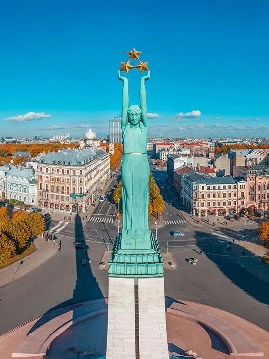 少的国家美女如云肤白貌美却嫁不出去！j9九游会真人第一品牌世界上男生最稀(图3)